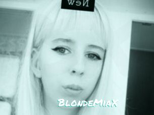 BlondeMiaX