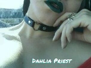 Dahlia_Priest