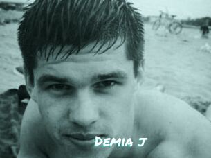 Demia_j