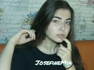 JosefineMia