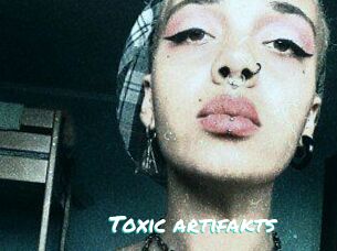 Toxic_artifakts